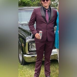 Men’s plum tuxedo Blazer size 44 R Pant size 38R